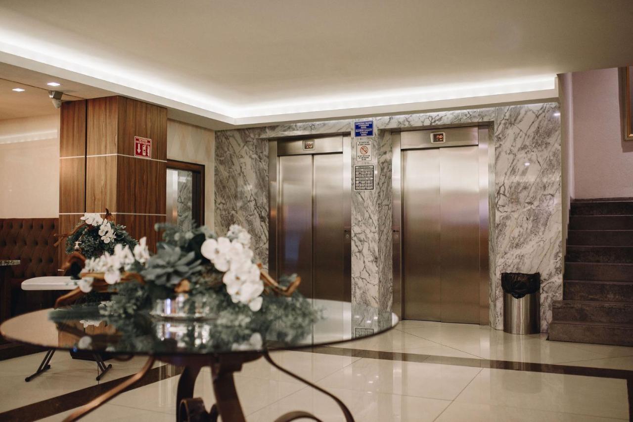 Hotel Dali Plaza Ejecutivo Гвадалахара Экстерьер фото