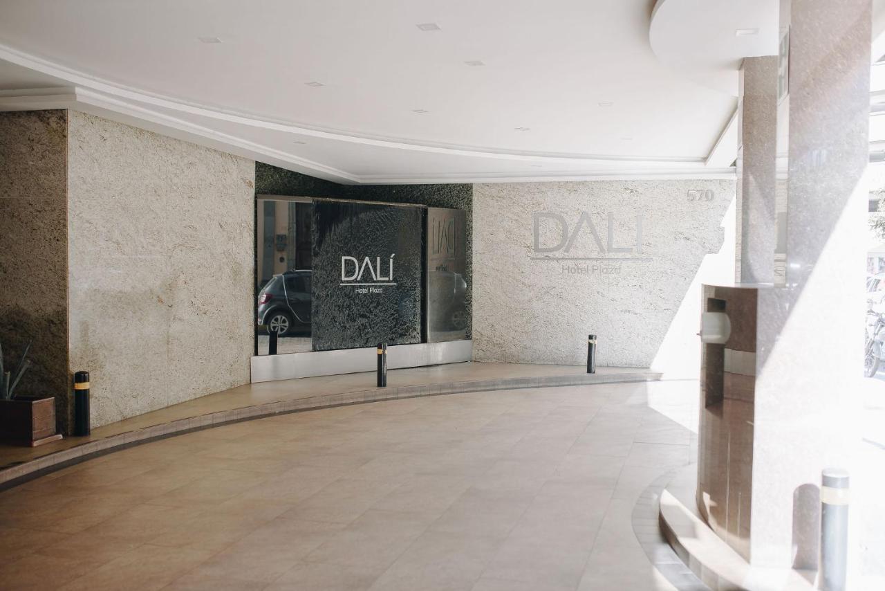 Hotel Dali Plaza Ejecutivo Гвадалахара Экстерьер фото