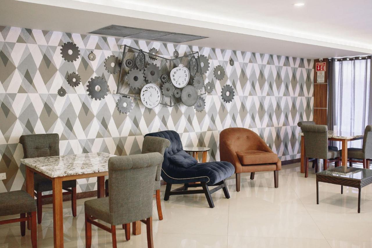 Hotel Dali Plaza Ejecutivo Гвадалахара Экстерьер фото